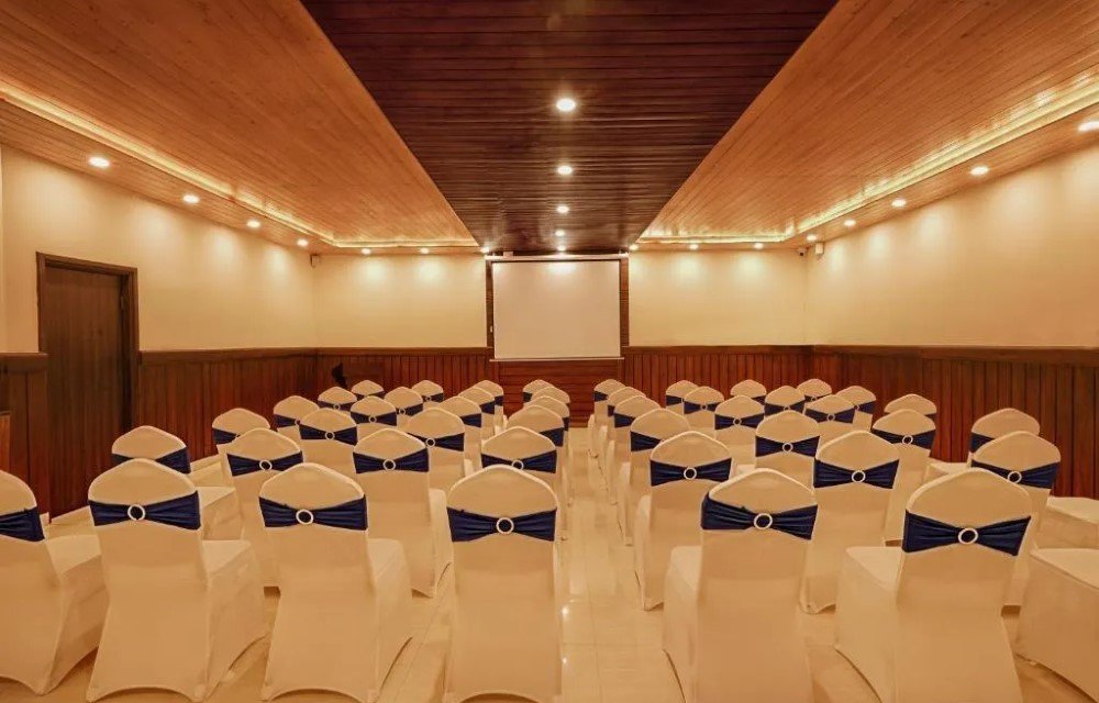 Hotel Bella Heights And Restaurant Confrence Room Image